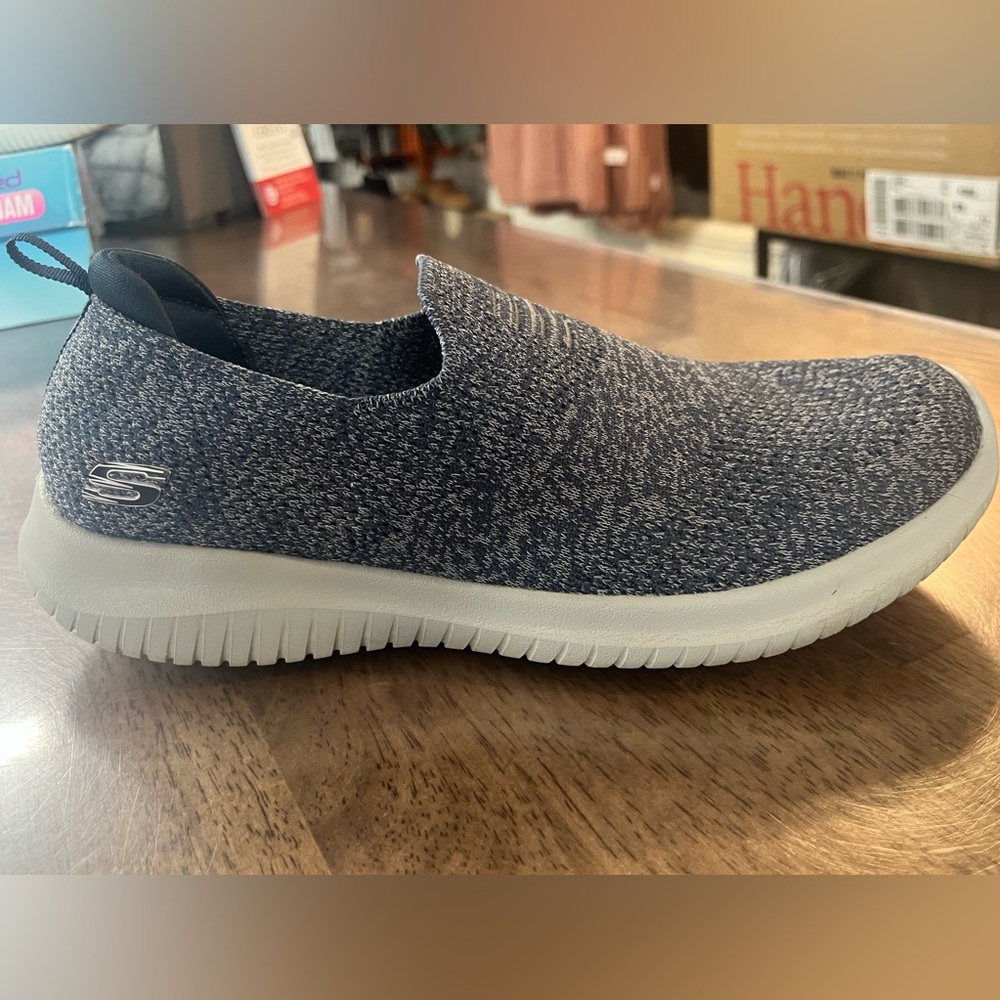 Women’s Sketchers Ultra flex- Harmonious shoes - Picture 2 of 6